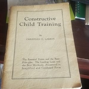 Vintage Booklet by Christian Larson